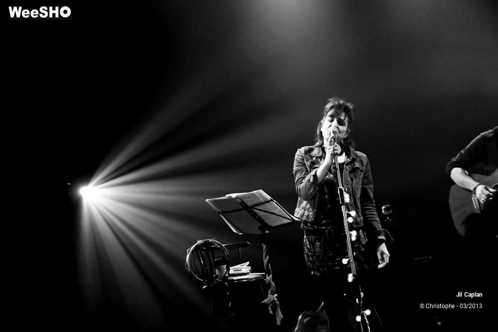 11/44 photos du spectacle Jil Caplan