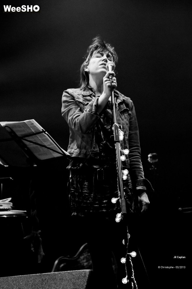 40/44 photos du spectacle Jil Caplan