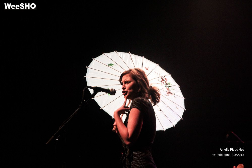 8/47 photos du spectacle Amelie Pieds Nus