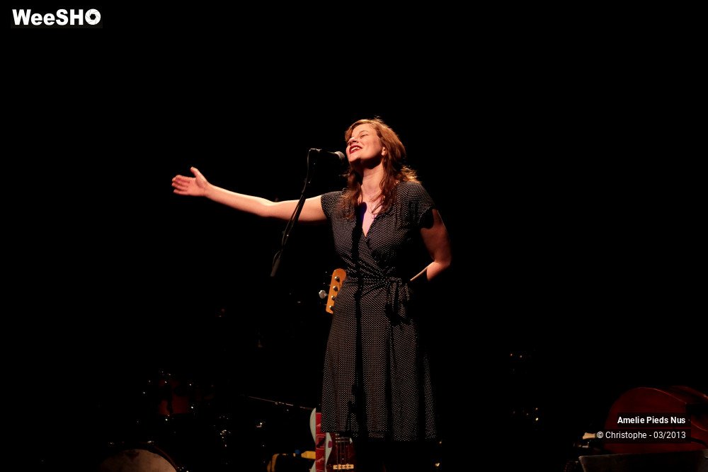 20/47 photos du spectacle Amelie Pieds Nus
