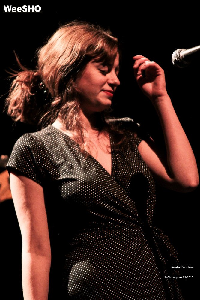 46/47 photos du spectacle Amelie Pieds Nus