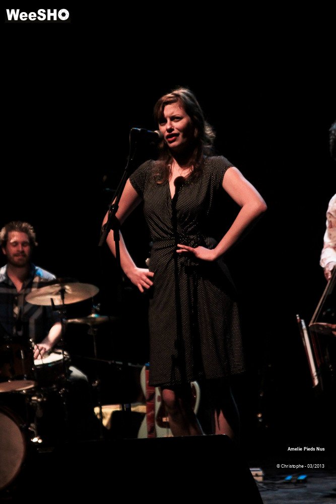 47/47 photos du spectacle Amelie Pieds Nus