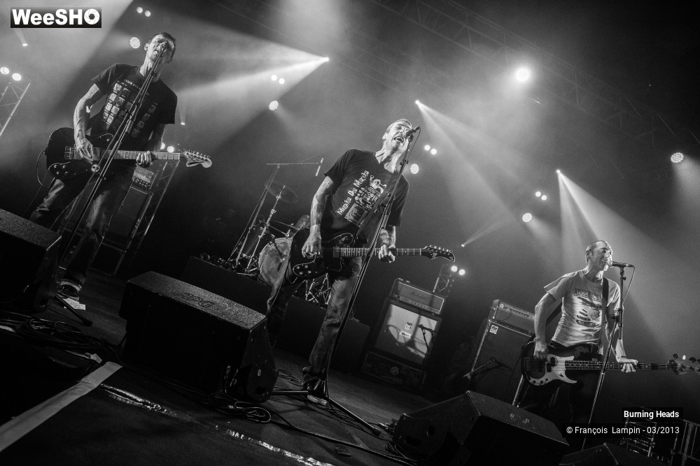 18/39 photos du spectacle Burning Heads