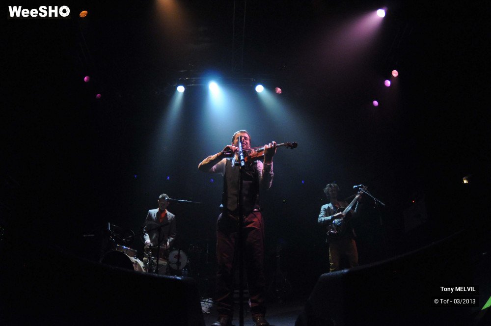 15/41 photos du spectacle Tony Melvil