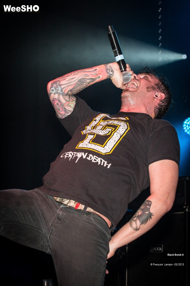 22/40 photos du spectacle Black Bomb A