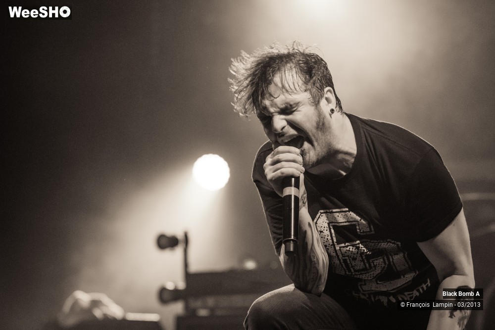 35/40 photos du spectacle Black Bomb A
