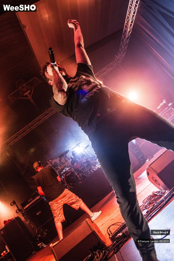 40/40 photos du spectacle Black Bomb A
