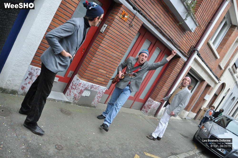20/50 photos du spectacle Les Bonnets Duforme