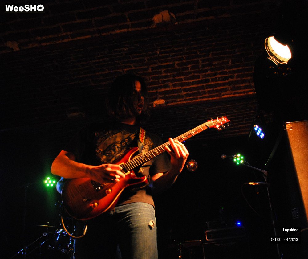 2/23 photos du spectacle Lopsided