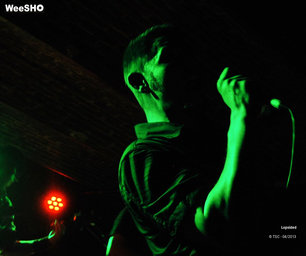 13/23 photos du spectacle Lopsided