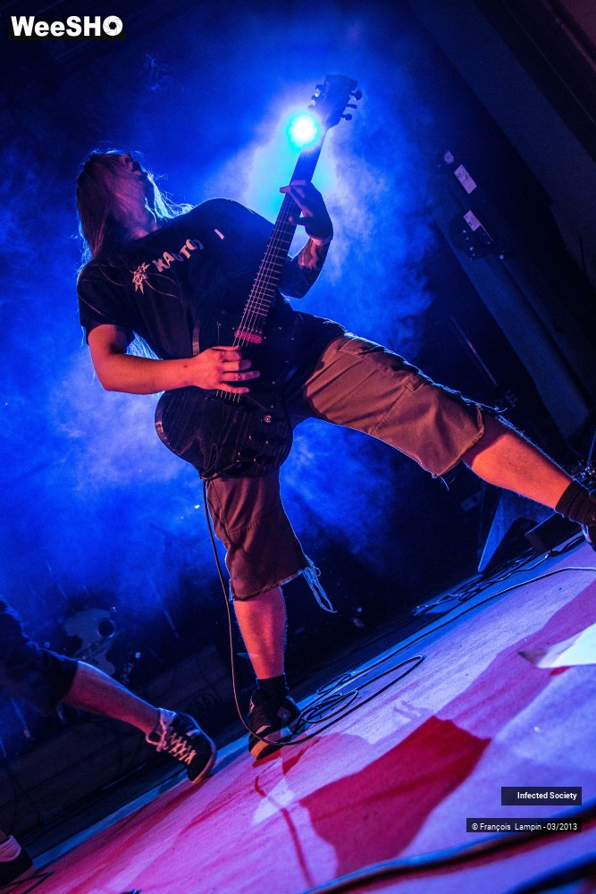 13/28 photos du spectacle Infected Society