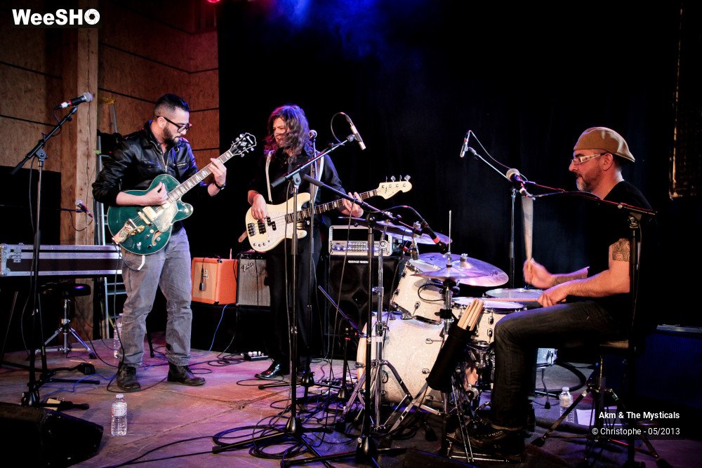 15/40 photos du spectacle Akm & The Mysticals