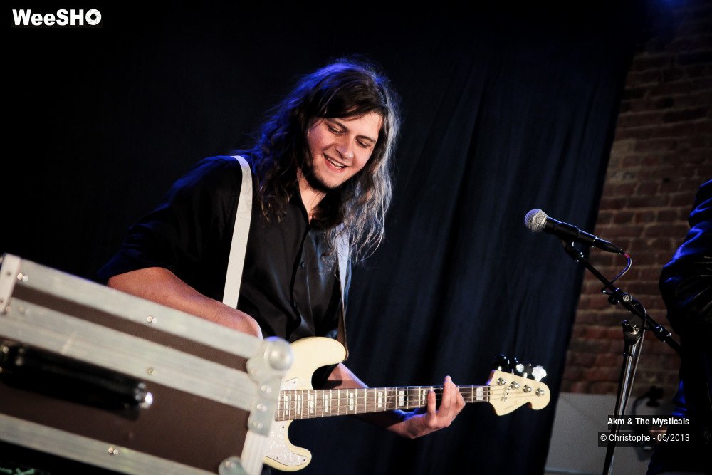 19/40 photos du spectacle Akm & The Mysticals