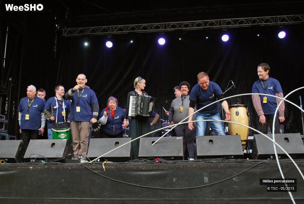 8/25 photos du spectacle Hélios percussions