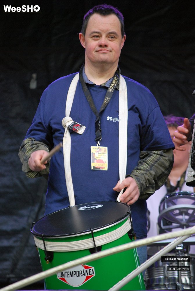 22/25 photos du spectacle Hélios percussions
