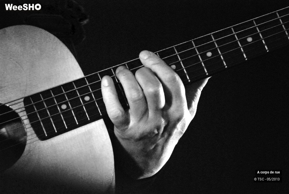 24/36 photos du spectacle Acorps de rue