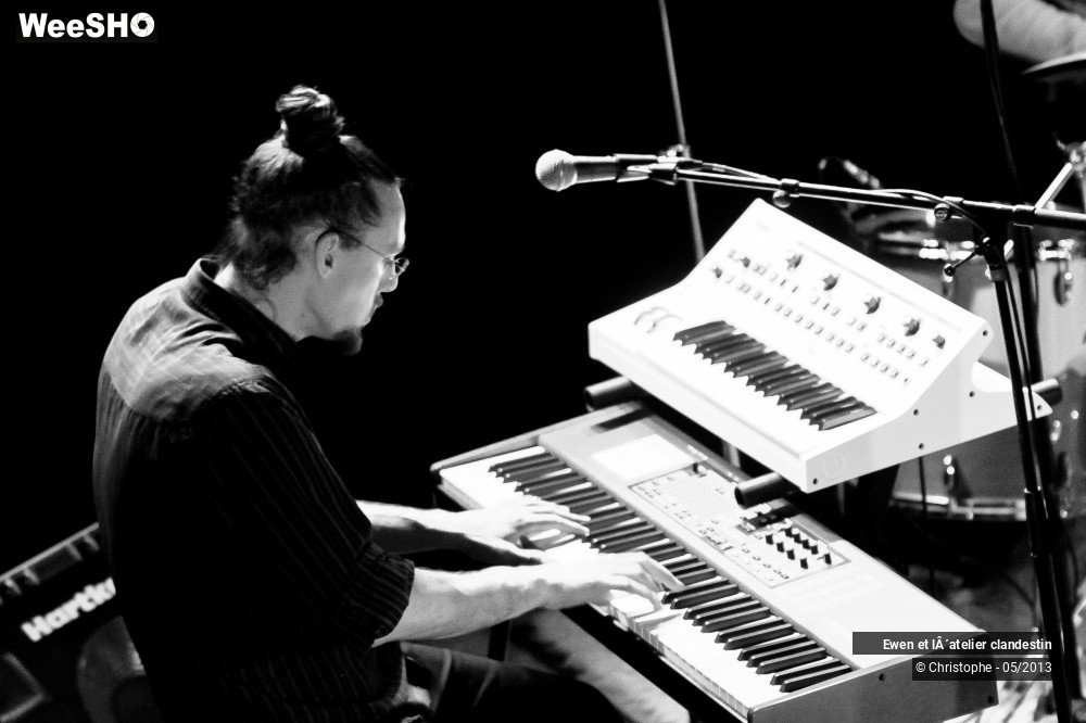 4/39 photos du spectacle Ewen et l'atelier clandestin
