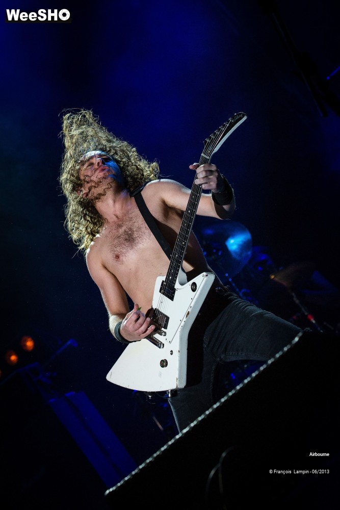 8/17 photos du spectacle Airbourne