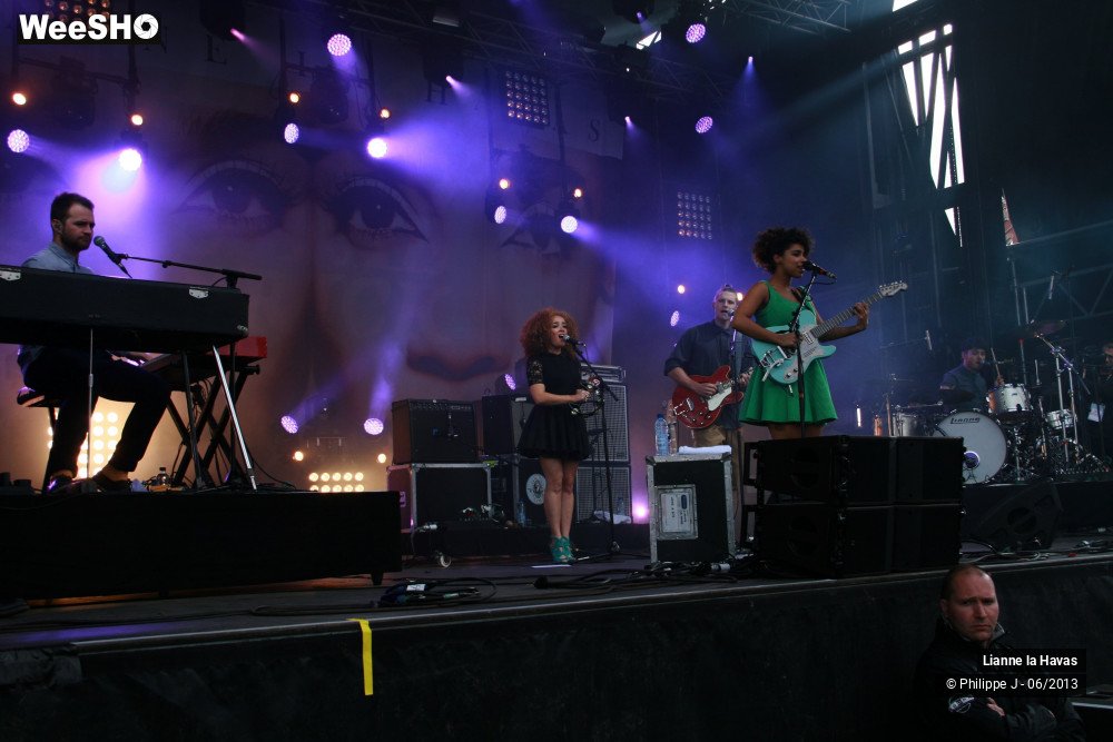 16/30 photos du spectacle Lianne la Havas