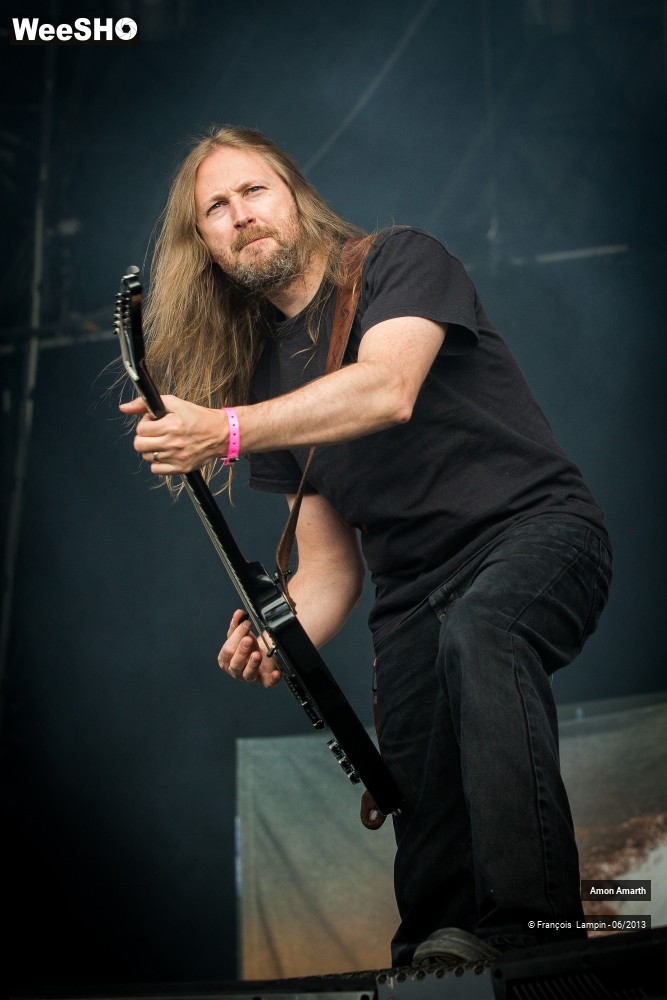 18/37 photos du spectacle Amon Amarth