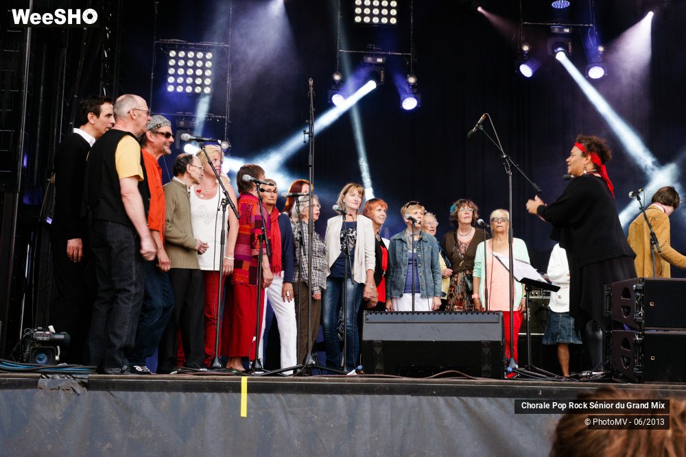 10/23 photos du spectacle chorale senior et junior du grand mix