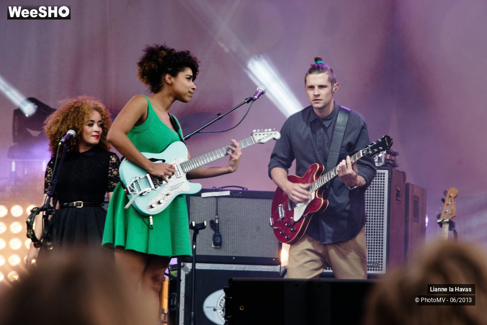 7/42 photos du spectacle lianne la havas