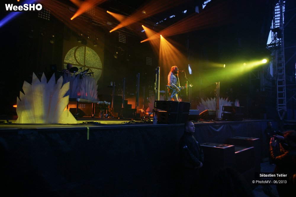 7/45 photos du spectacle Sébastien Tellier