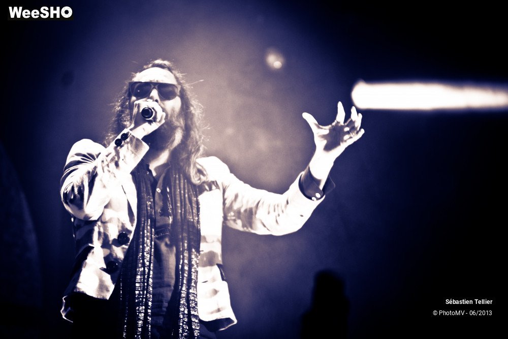 10/45 photos du spectacle Sébastien Tellier