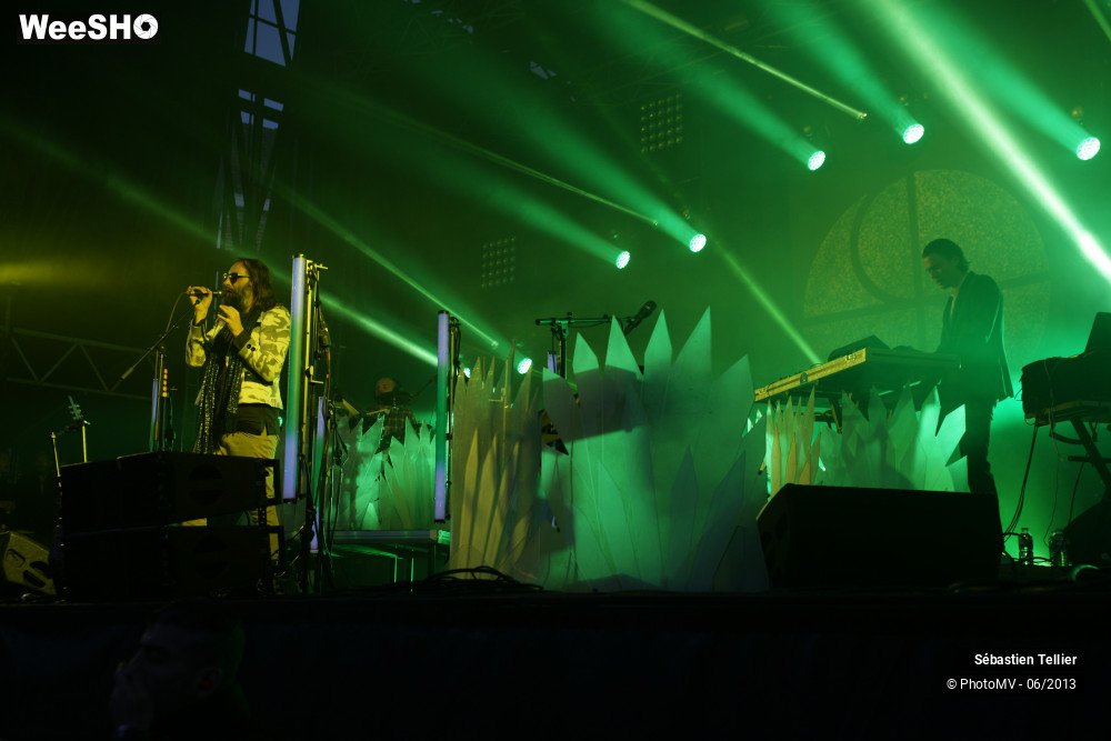 14/45 photos du spectacle Sébastien Tellier
