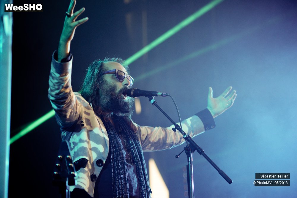 16/45 photos du spectacle Sébastien Tellier