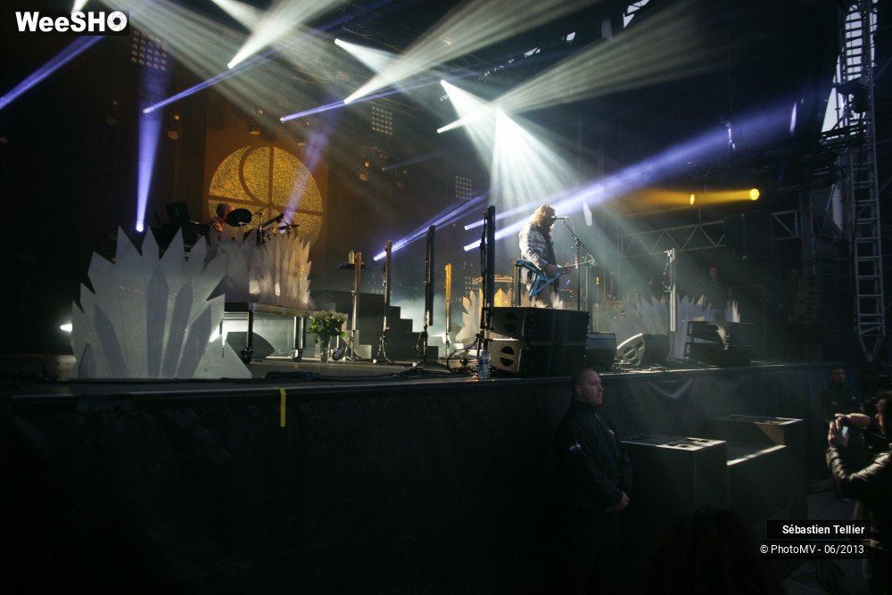 30/45 photos du spectacle Sébastien Tellier