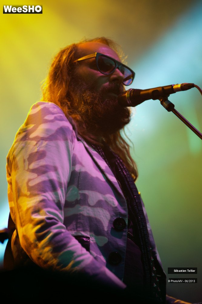 44/45 photos du spectacle Sébastien Tellier