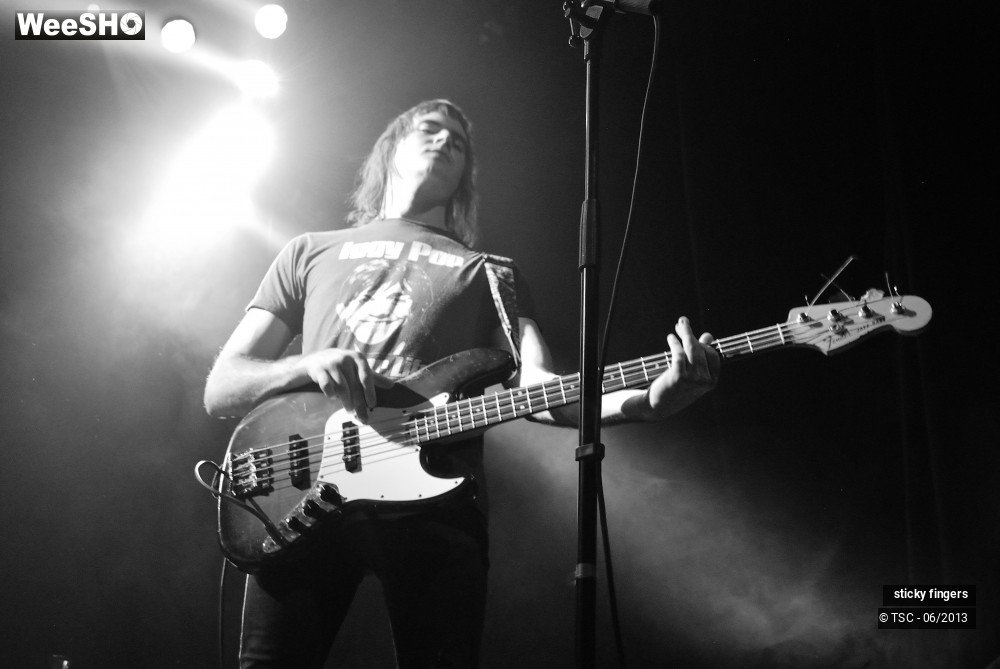 8/26 photos du spectacle Sticky Fingers