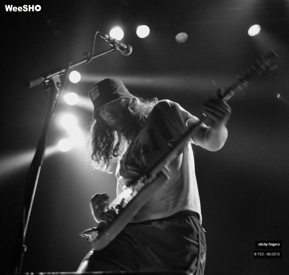 13/26 photos du spectacle Sticky Fingers