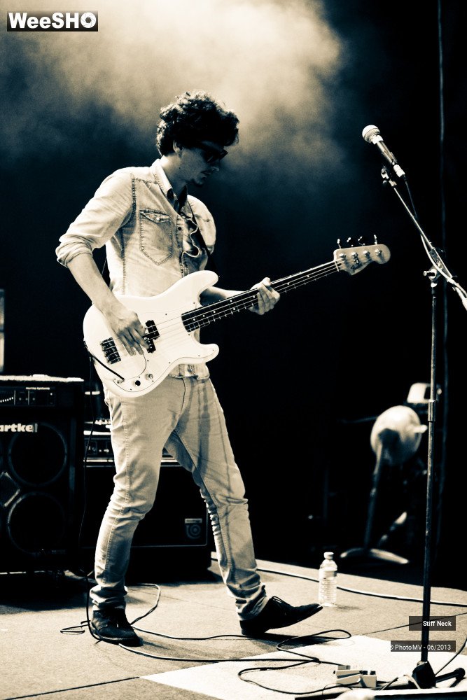 20/39 photos du spectacle Stiff Neck