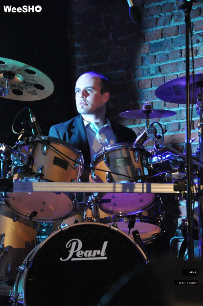 14/28 photos du spectacle J-Funk