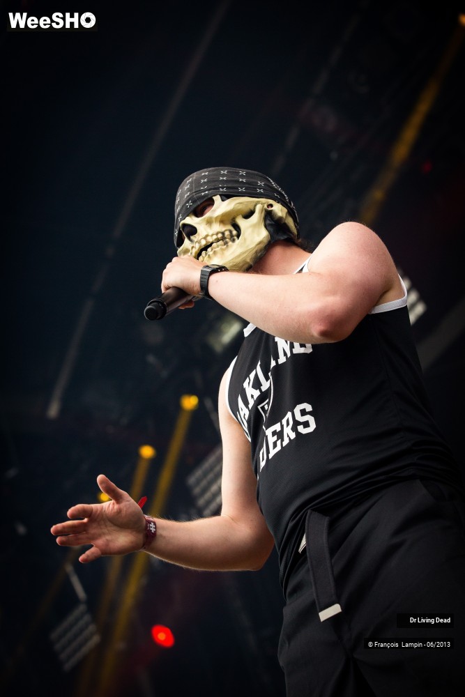 33/33 photos du spectacle Dr Living Dead