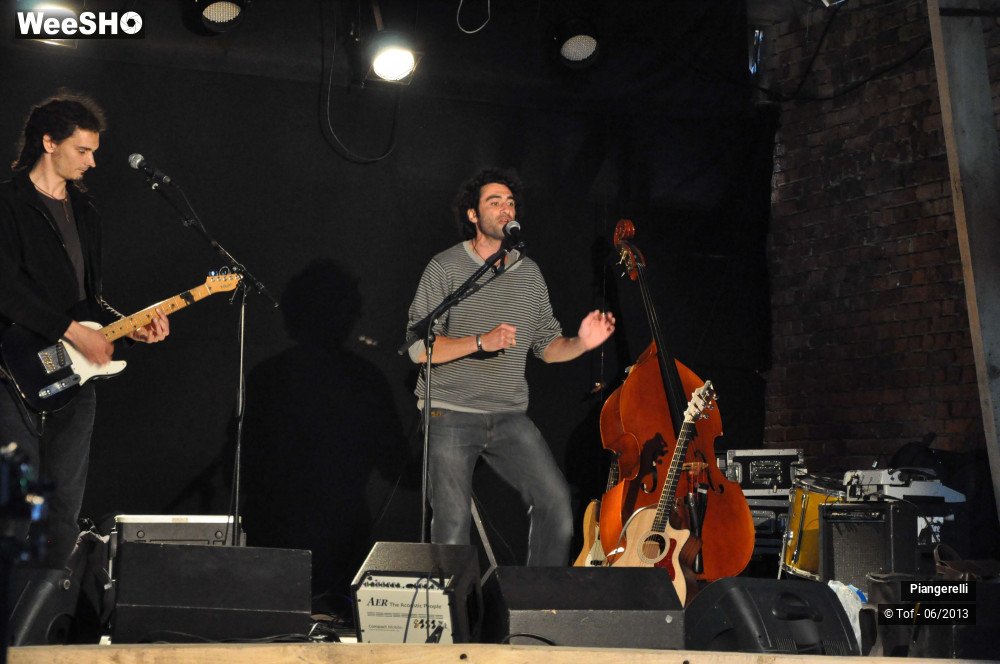 1/17 photos du spectacle Piangerelli
