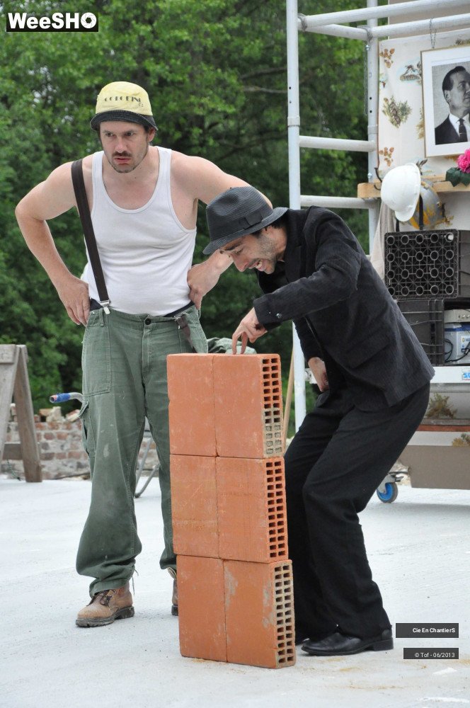 40/41 photos du spectacle Une brique dans le ventre
