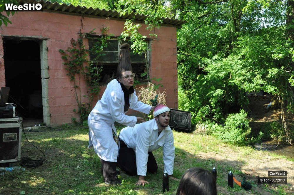 16/30 photos du spectacle Tais-toi, et mange !