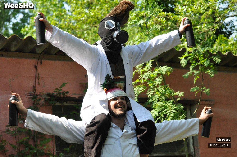 19/30 photos du spectacle Tais-toi, et mange !