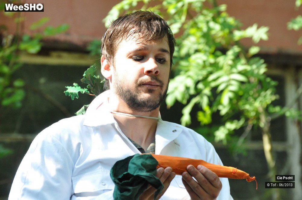 20/30 photos du spectacle Tais-toi, et mange !