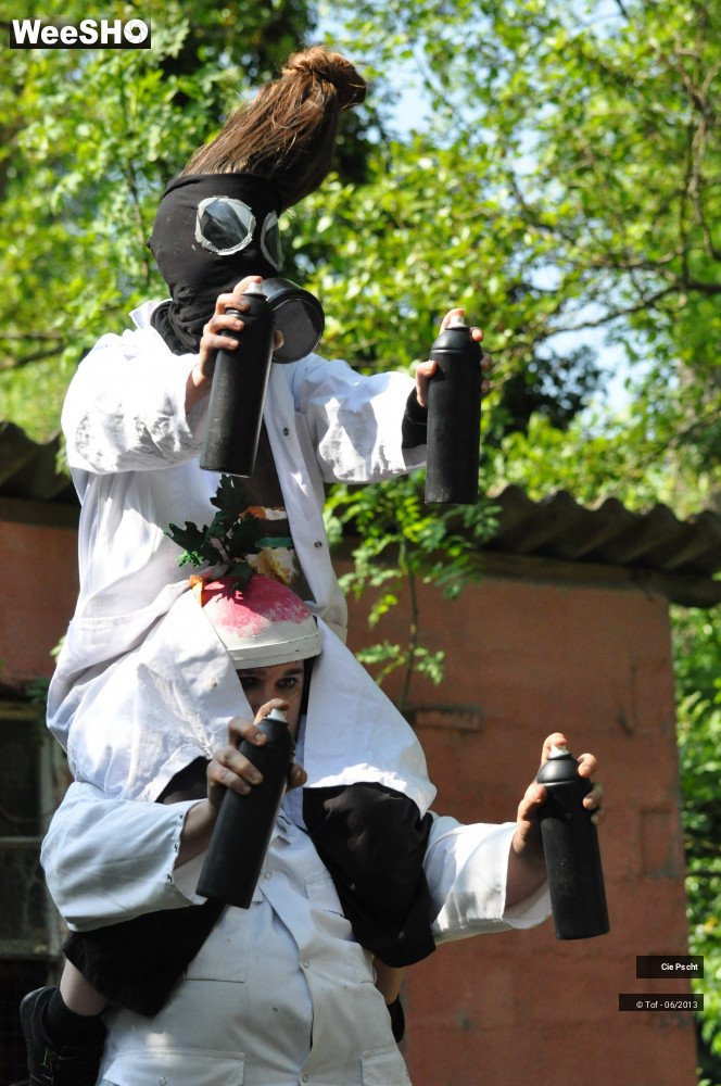 28/30 photos du spectacle Tais-toi, et mange !