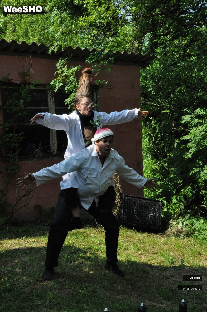 29/30 photos du spectacle Tais-toi, et mange !