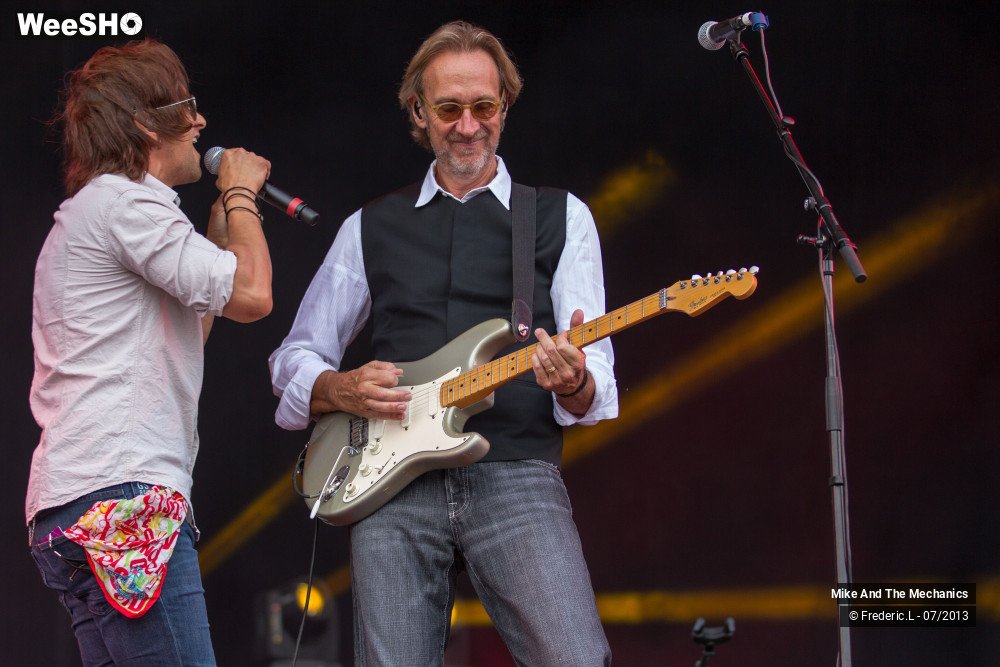 30/30 photos du spectacle Mike And The Mechanics