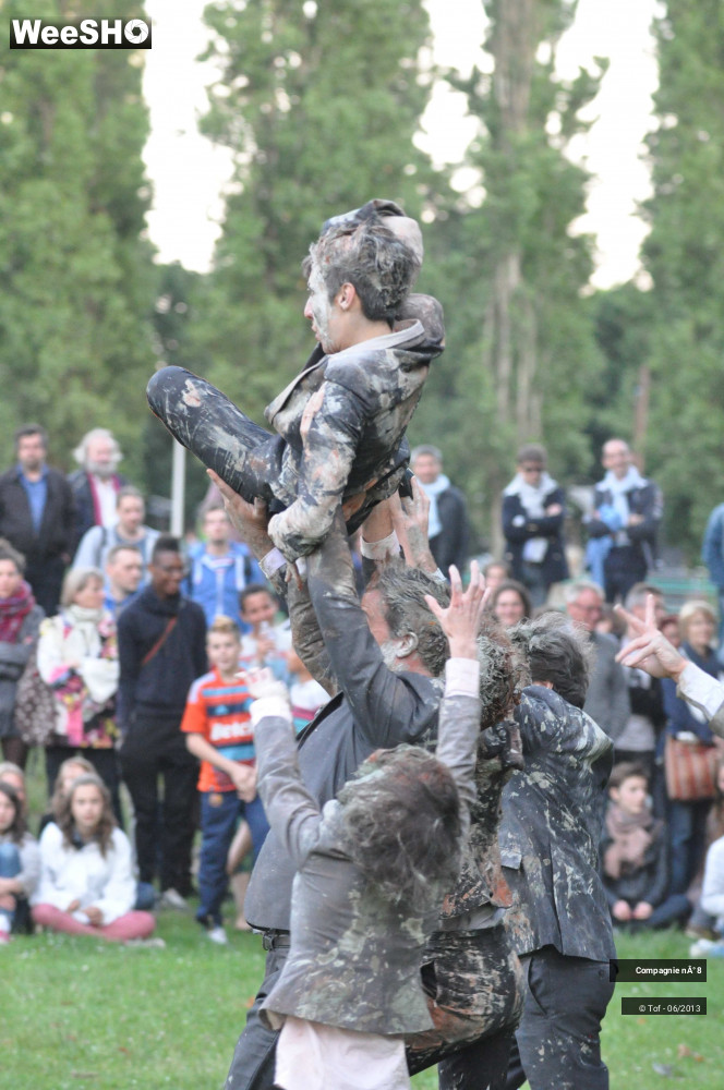 35/48 photos du spectacle Monstre d'Humanité