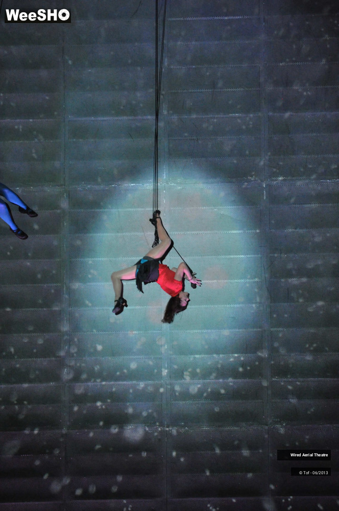 33/40 photos du spectacle As the World Tipped