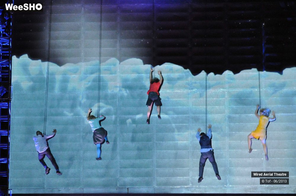38/40 photos du spectacle As the World Tipped