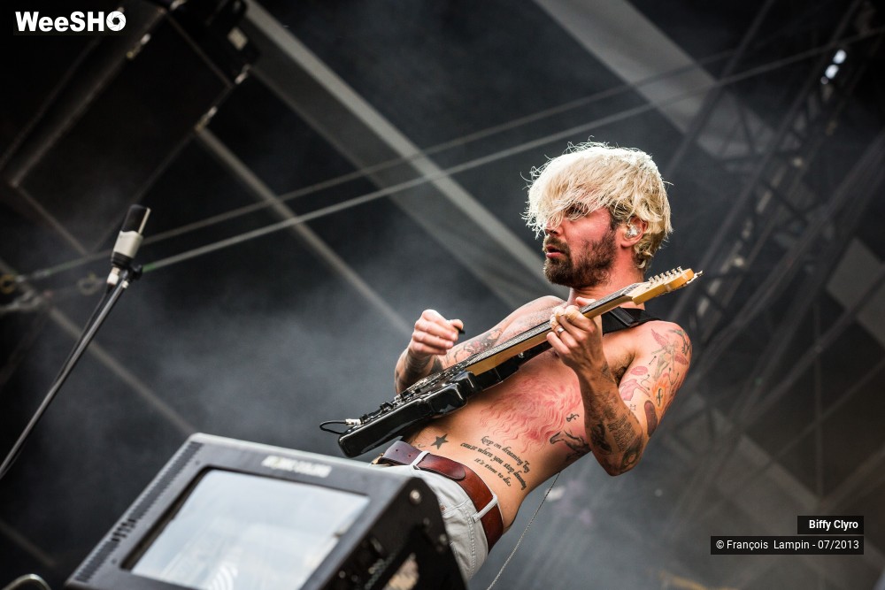 28/36 photos du spectacle Biffy Clyro