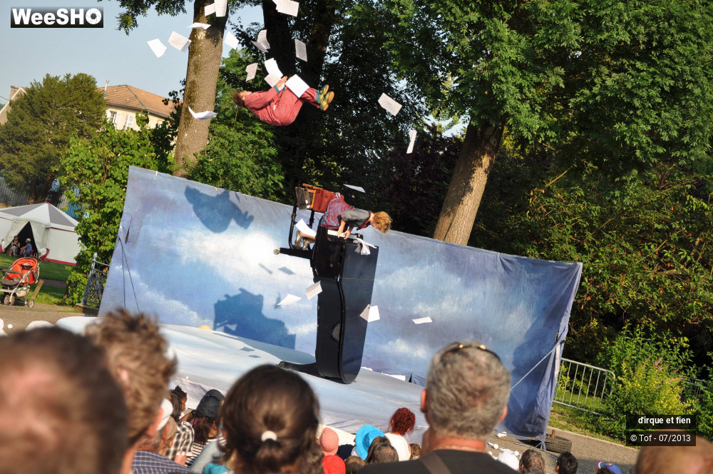 11/58 photos du spectacle Le Carrousel des Moutons